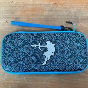 Nintendo switch stand and carry case -